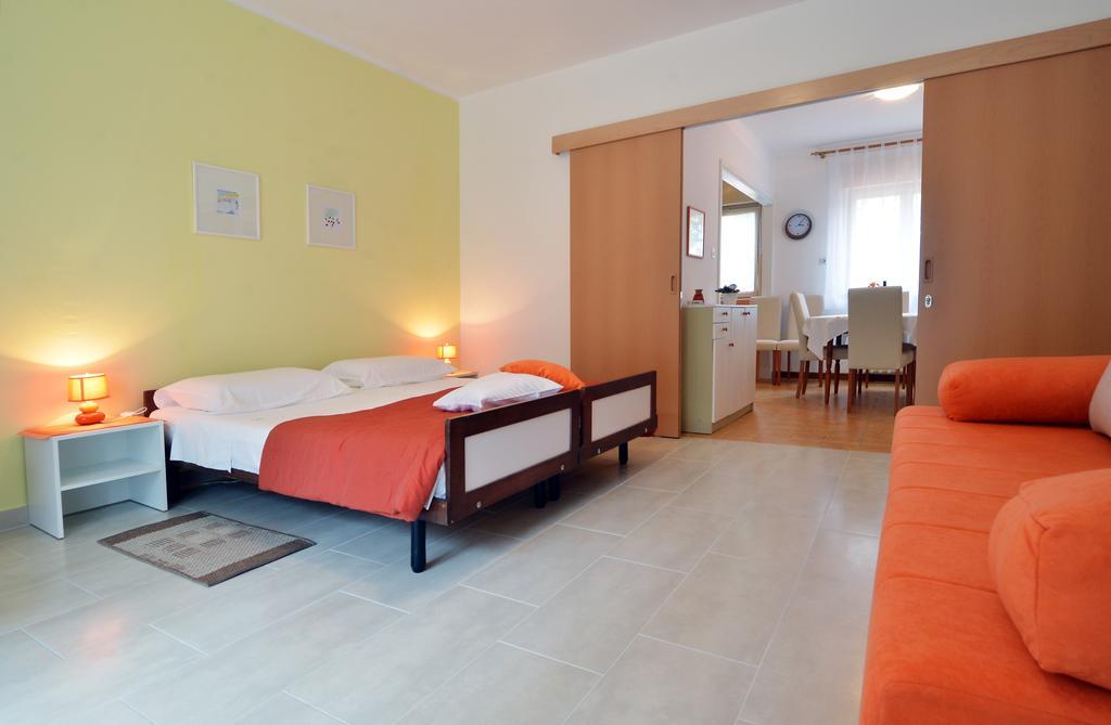 Apartment Rojnic Pula Exterior foto